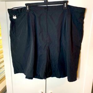 Black Liz Claiborne golf shorts